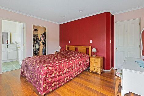 Photo of property in 10 Malbec Way, Greenmeadows, Napier, 4112