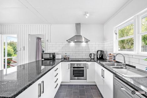 Photo of property in 470e Stokes Valley Road, Stokes Valley, Lower Hutt, 5019