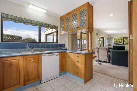 Photo of property in 16 Pohutukawa Drive, Athenree, Katikati, 3177