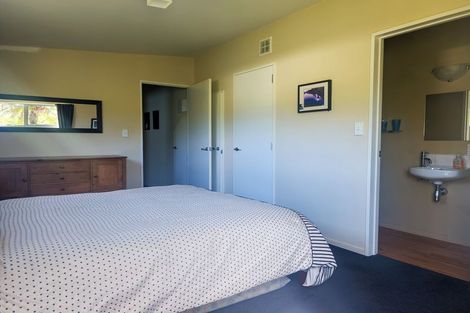 Photo of property in 44 Koe Street, Moana, 7872