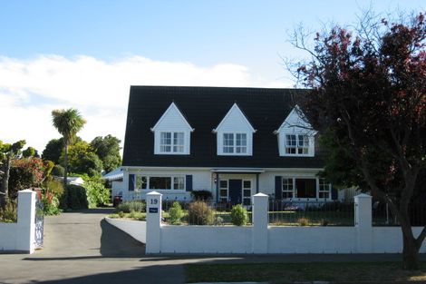 Photo of property in 19 Harrowdale Drive, Avonhead, Christchurch, 8042