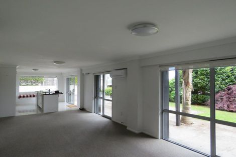 Photo of property in 129 Pendarves Street, New Plymouth, 4312