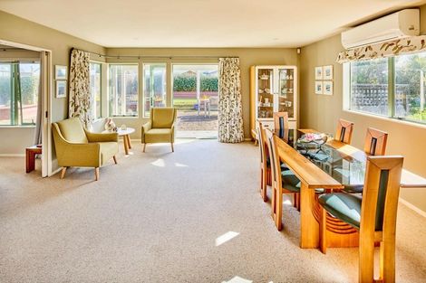 Photo of property in 13 Seaview Road, Paremata, Porirua, 5024