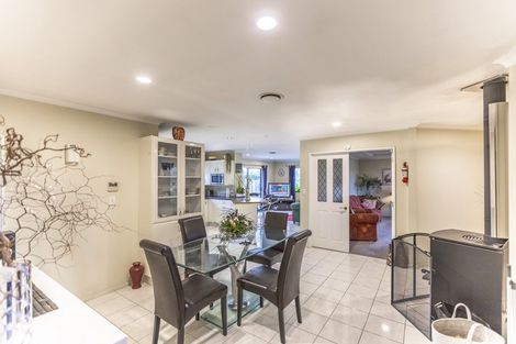 Photo of property in 3 Newbury Place, Taradale, Napier, 4112