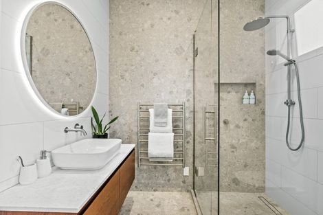 Photo of property in 108 Burnley Terrace, Sandringham, Auckland, 1025