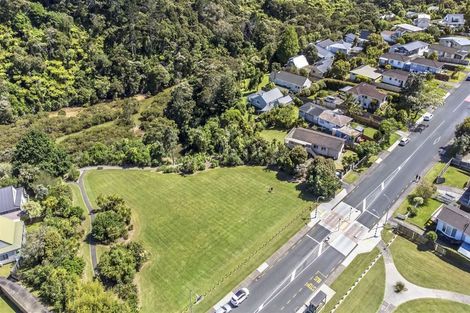 Photo of property in 118 Lynn Road, Bayview, Auckland, 0629