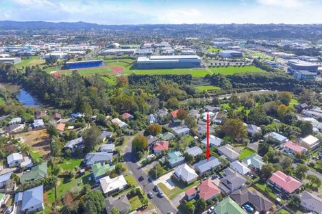 Photo of property in 29a Sylvan Crescent, Te Atatu South, Auckland, 0610