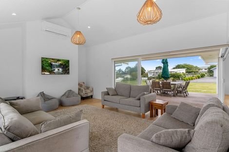 Photo of property in 24 Waterman Drive, Langs Beach, Waipu, 0582