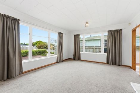 Photo of property in 12 Belvedere Crescent, Takaro, Palmerston North, 4412