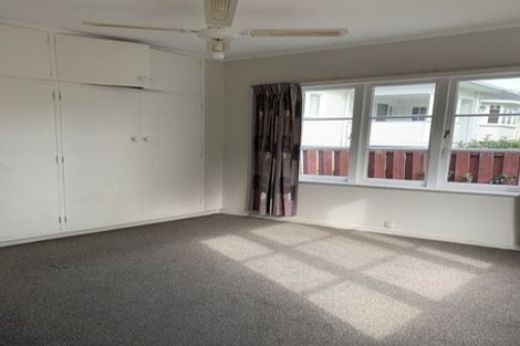 Photo of property in 29 Wattle Street, New Lynn, Auckland, 0600