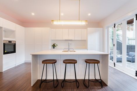 Photo of property in 104 Forbury Road, Saint Clair, Dunedin, 9012