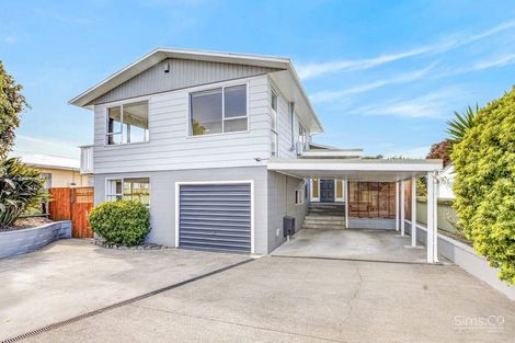 Photo of property in 18 Exeter Crescent, Springvale, Whanganui, 4501