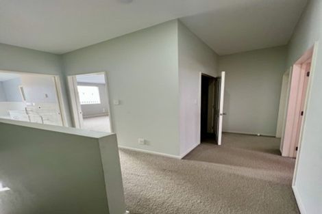 Photo of property in 31/3 Hulme Place, Henderson, Auckland, 0612