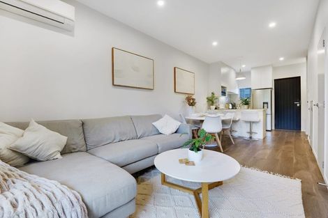 Photo of property in 41 Morihana Close, Glen Eden, Auckland, 0602