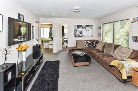 Photo of property in 2/17 Leaming Place, Clarks Beach, 2122