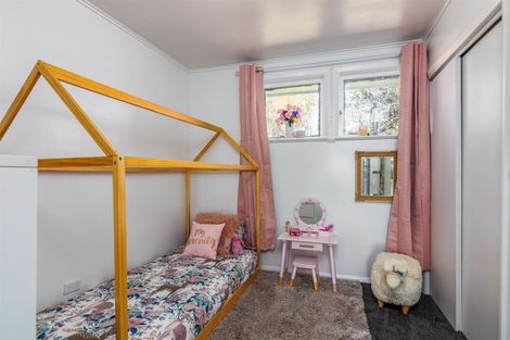 Photo of property in 10 Jones Place, Masterton, 5810