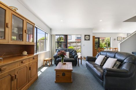 Photo of property in 6a Baird Street, Howick, Auckland, 2014