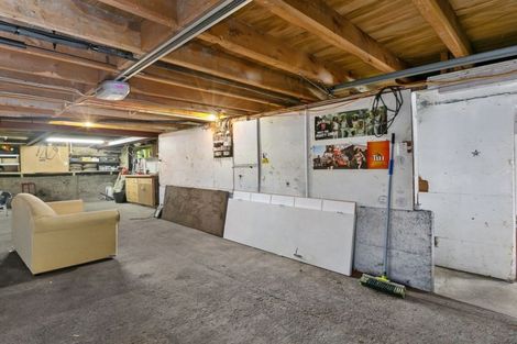 Photo of property in 35 Elwyn Crescent, Green Island, Dunedin, 9018