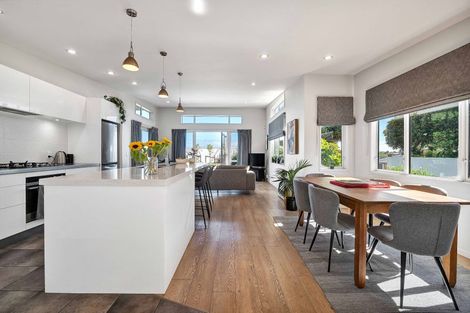 Photo of property in 181a Heta Road, Highlands Park, New Plymouth, 4312