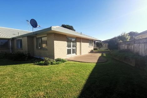 Photo of property in 6 Longford Park Drive, Takanini, 2112