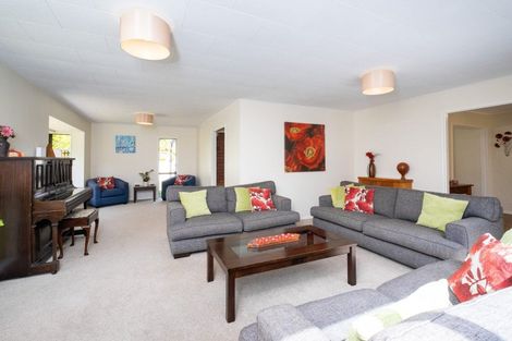 Photo of property in 9 Cumberland Rise, Taradale, Napier, 4112