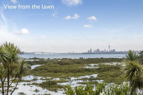 Photo of property in 1/44 Rewarewa Road, Te Atatu Peninsula, Auckland, 0610