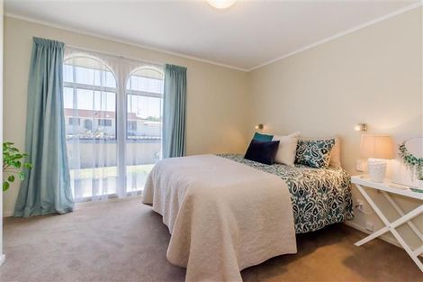 Photo of property in 2a Stuart Street, Waikanae, 5036