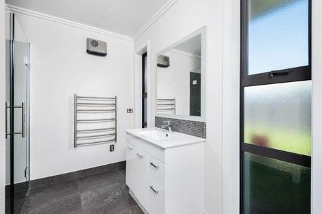 Photo of property in 16 Alice Burn Drive, Luggate, Cromwell, 9383