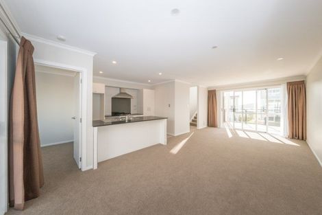 Photo of property in 22 Fernly Rise, Flat Bush, Auckland, 2019