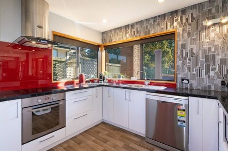 Photo of property in 243a Wainoni Road, Avondale, Christchurch, 8061