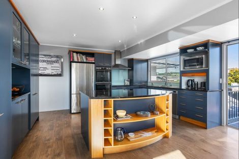 Photo of property in 133 Bruce Wallace Place, Whangamata, 3620