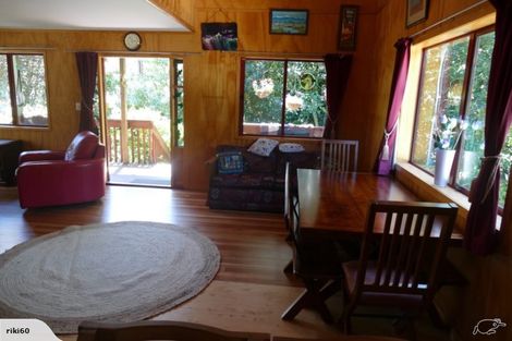 Photo of property in 4 George Street, Murchison, 7007