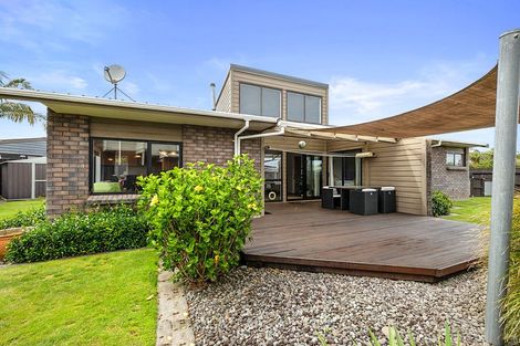 Photo of property in 39 Tiverton Crescent, Whalers Gate, New Plymouth, 4310