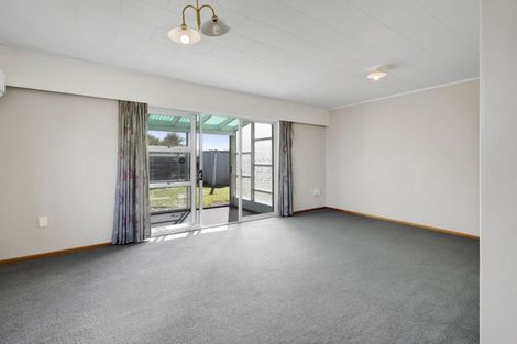 Photo of property in 2a Seyton Street, Stratford, 4332