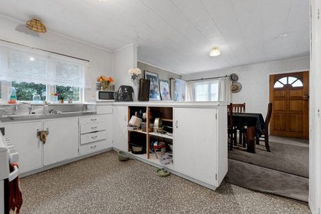 Photo of property in 81 Kayes Road, Pukekohe, 2120