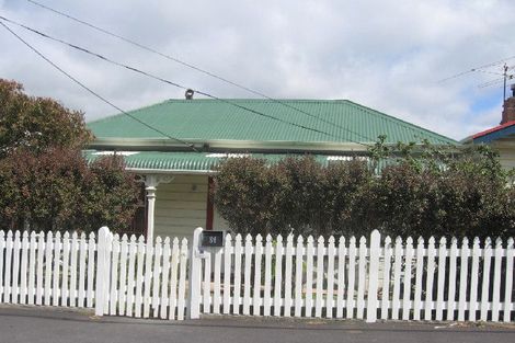 Photo of property in 84 Austin Street, Mount Victoria, Wellington, 6011