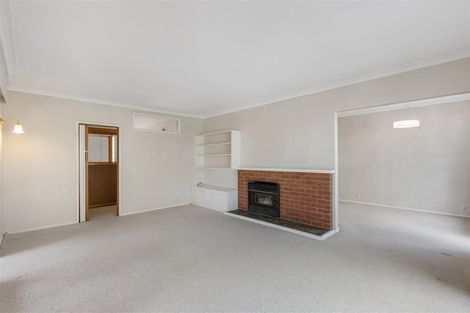 Photo of property in 6 Raines Avenue, Forrest Hill, Auckland, 0620