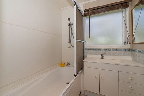Photo of property in 52 Alison Street, Mangakakahi, Rotorua, 3015