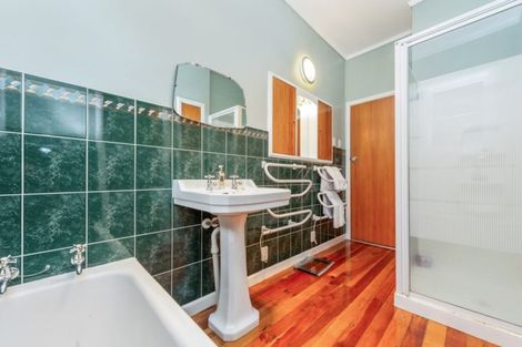 Photo of property in 11 Ingleton Terrace, Fairfield, Hamilton, 3214