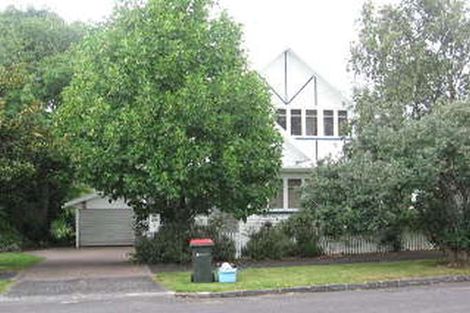 Photo of property in 2 Challinor Crescent, Mount Albert, Auckland, 1025