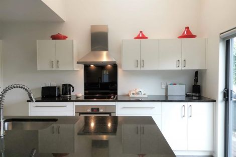 Photo of property in 21 Bartlett Street, Riccarton, Christchurch, 8011