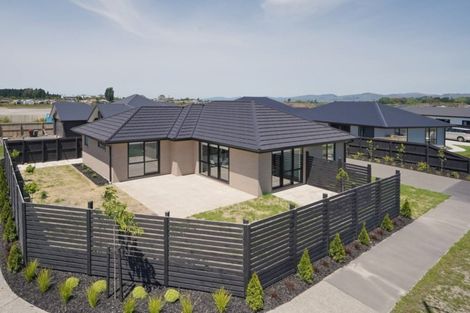 Photo of property in 34 Katrine Drive, Marshland, Christchurch, 8083