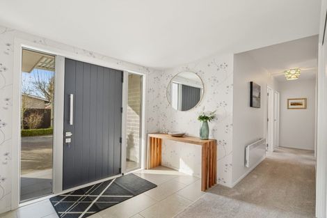 Photo of property in 3 Cam Place, Harewood, Christchurch, 8051