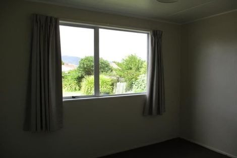 Photo of property in 50 Eatwell Avenue, Paraparaumu Beach, Paraparaumu, 5032