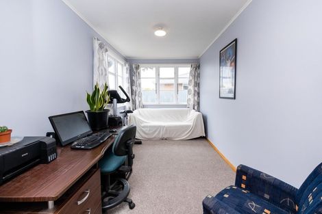 Photo of property in 17 Neal Crescent, Onekawa, Napier, 4110