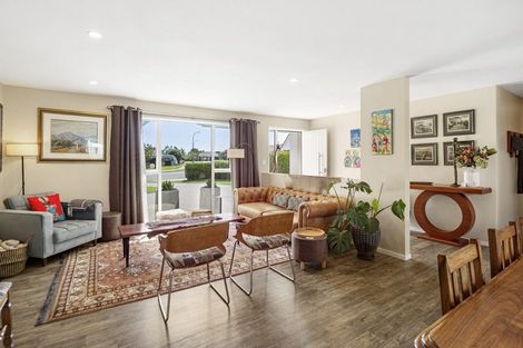 Photo of property in 30 Charlotte Drive, Omokoroa, 3114