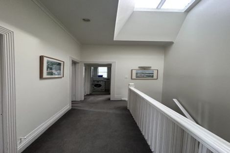 Photo of property in 1/10 Hobson Crescent, Thorndon, Wellington, 6011