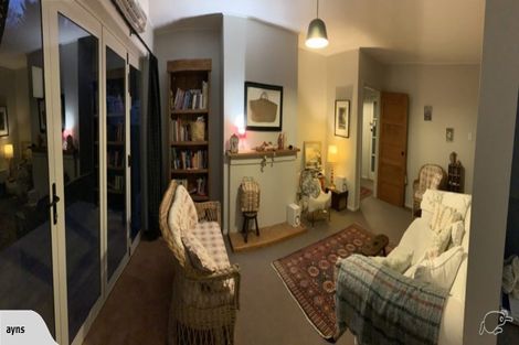 Photo of property in 6 Main Street, Hospital Hill, Napier, 4110