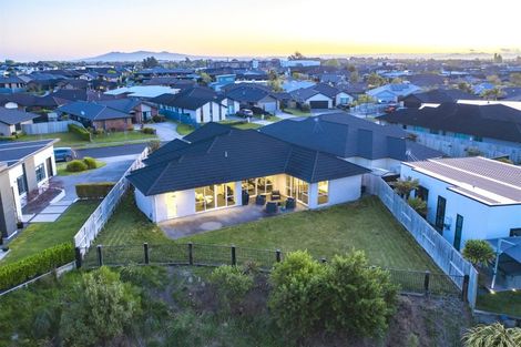 Photo of property in 12 Vanquish Place, Flagstaff, Hamilton, 3210