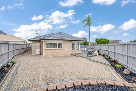 Photo of property in 19 Montecito Place, Golflands, Auckland, 2013